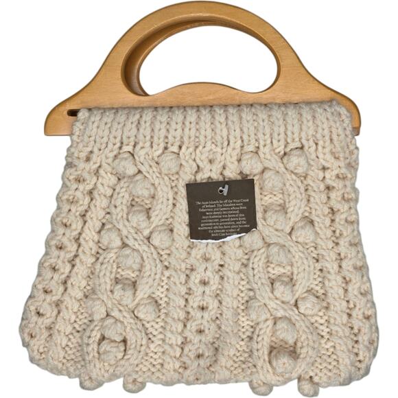 Carraigdonn Handknit 100% Merino Wool Knit Bag Cream with Wooden Handles - Picture 2 of 9